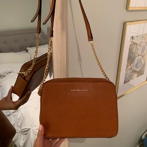 Michael Kors cross body!